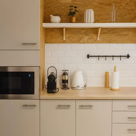 White Grzybowska وارسو