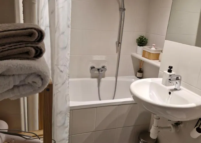 White Grzybowska Lejlighed *