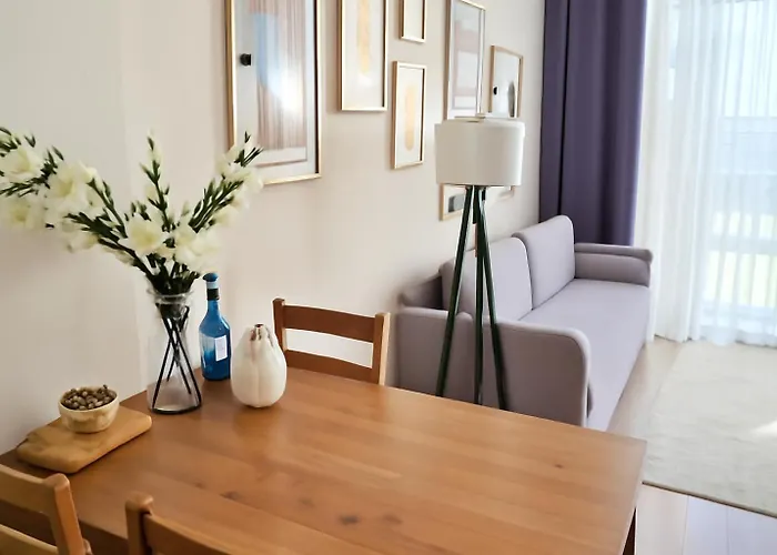 White Grzybowska Lejlighed *